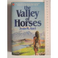 The Valley Of Horses - Jean M. Auel