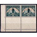 UNION OF SA 1933- 1948, pair, FLAG ON CHIMNEY, MH, CV R 500.00 view scans