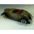 Vintage collectable Solido 1934 Ford V8 Roadster - Metal scale model 1:19