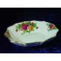 Royal Albert "Old country roses" Soap Dish / Tinket holder - Fully Stamped