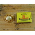 Crazy R1 start - Gold and Pearl costume jewellery Brooch