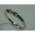 Vintage Multi coloured Sapphire and Cubic Zirconias Ring, set in Sterling Silver - 1,8g