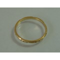 18ct yellow gold Ring with pattern - 2.3grams