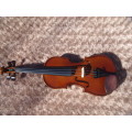 Vintage Stentor student 1 Violin with bow and in original carry case - excellent working condition
