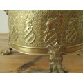 Vintage solid brass footed pot Holder, large 22cm diameter x 14cm high, excellent condition