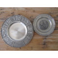 Lot of two vintage Pewter display Plates, Weihnachten 1954 and Singapore 1988, 16cm and 22cm