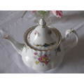 Royal Albert Berkeley Medium Teapot