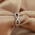 Exquizite Silver polished Infinity ring