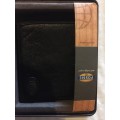 Fossil Men`s Genuine Leather Wallet with original box