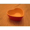 THIS IS SUCH A CUTE LITTLE HEART SHAPED CERAMIC DISH - BEAUTIFUL PIECE!!!!