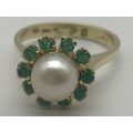 18ct Emerald Pearl Dress Ring