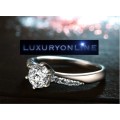 GORGEOUS! Ring With 9 Simulated Diamonds Size 6; 7; 8; 9 US