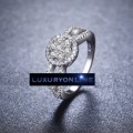 DAZZLING! Hand Crafted 1,38ct Simulated Diamond Ring Size 6; 7 US