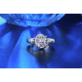 AMAZING! Ring With  2,00ct Simulated Diamonds Size 6; 7 US