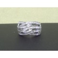 CAPTIVATING! Ring With 1,75 Carrot Hand Crafted Simulated Diamonds Size 7; 8 US