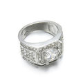EXQUISITE! 1,75 Carat Simulated Diamond Ring Size 6 US