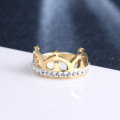 RETAIL PRICE: R 2 099 Titanium Crown Ring With Simulated Diamonds  Size 9 US (SILVER ONLY)