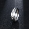RETAIL PRICE: R 1 299 Titanium Ring With Simulated Diamonds Size 10 US SILVER