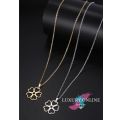 TITANIUM (NEVER FADE) FLOWER HEARTS Necklace 45 cm (SILVER ONLY)