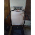 Treadmill electronic JS-11401 100kg weight capacity super condition