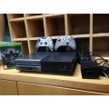Limited Edition Halo 5 : Xbox One 1TB Console