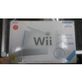 NINTENDO WII CONSOLE & ALL EXTRAS + 3 GAMES