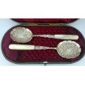 Set of two spoons - Boxed