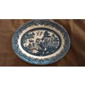 Blue Willow Churchill  oval serving platter in great condition 31.5 x 25 cm