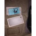 iPhone 7 Silver (32GB capacity) *EXCELLENT CONDITION * , comes with box and accessories