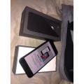 iPhone 8 Space Grey(64GB capacity) *LOOKS BRAND NEW *, comes with box and accessories