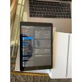 iPad 8th Gen 4G + Wi-Fi 128GB Excellent Condition + box and Proof of payment *READ AD*