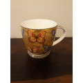 A Gorgeous Collector`s Cup/Mug by Golden Monarch