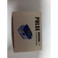 Finger tip pulse oximeter