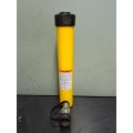 Enerpac hydraulic hand pump c/w pipe and 10 ton hydraulic cylinder RC1010