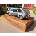 ELEGANT 1970S BMW 2002 SALOON CAR SCALE 1:18 BY AUTOARTS MOUNTED ON WOODEN BLOCK