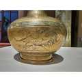 LARGE 38CM HIGH AND HEAVY 2,8KG (BASE METAL VALUE R300!) BRASS DRAGON ENGRAVED VASE WITH BASE MARK