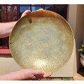 BRASS ENGRAVED BOWL VERY LARGE 40CM DIAMETER AND HEAVY 2,5KG (BASE METAL VALUE R250!)