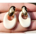 VINTAGE BONE AND GOLD TONED EARRINGS IN VERY GOOD CONDITION
