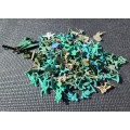 HUGE LOT OF ARMY SOLDIERS MADE OF PLASTIC GREEN AND BROWN COLOURS WITH BATTLEFIELD WEAPON ACCESSORIE