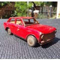 RARE VINTAGE 1950S ASAHI JAPANESE MANUFACTURED RED MAZDA TIN CAR 18,5CM LONG
