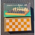 MAGNETIC TRAVEL CHESS SET VINTAGE MADE IN TAIWAN