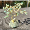 AVENTURINE QUARTZ GEMSTONE LEAF BONSAI TREE WITH BRASS TREE TRUNK AND BRANCHES