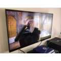 JVC Smart TV 32inch, Extra Quality Display, Full 1080 HD, HDMI, AVI Output, Video, Adapter