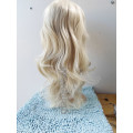 Anne blonde mix long wigs wavy - Non shine synthetic hair