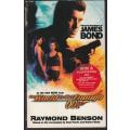The World is not enough - Raymond Benson