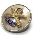 WW1 Machine Gunner Corps sweetheart brooch on mother of pearl with sterling silver rim