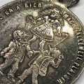 German medallion - `A Dirnk un a bier macht allewell plaisir` - Lovely!