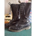 Doc Martens 1914 origional 14 hole lace ups smooth lether