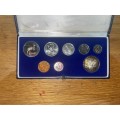 Crazy R1 Start! 1985 Coin Proof Set + Commemorative R1. See my other R1 Auctions!