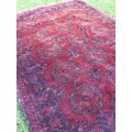 Thick Pile 128 cm x 160 cm Persian Rug in Burgundy